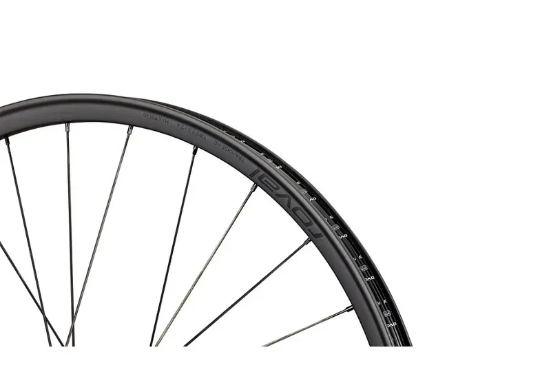 Specialized Traverse HD 350deg Wheels in Carbon/Black-2