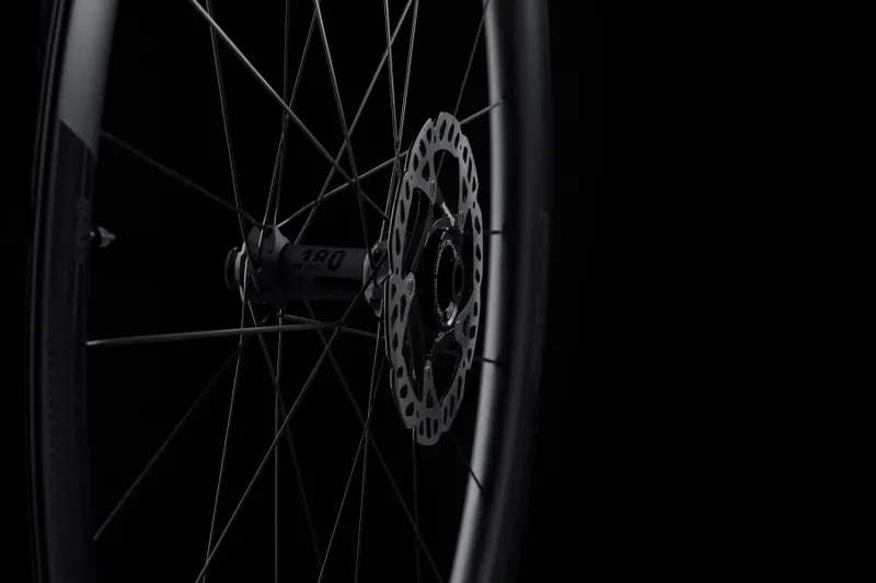 Fast Forward FFWD Raw 44mm Carbon Wheelset-5