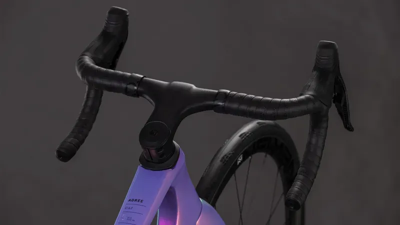 Cube Agree C:62 SLX Road Bike in Cosmic Purple/Black-4