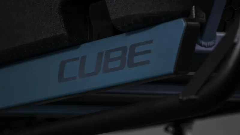 Cube Cargo Hybrid Comfort Pro Family 800 eHybrid Bike in Smaragd Grey-6