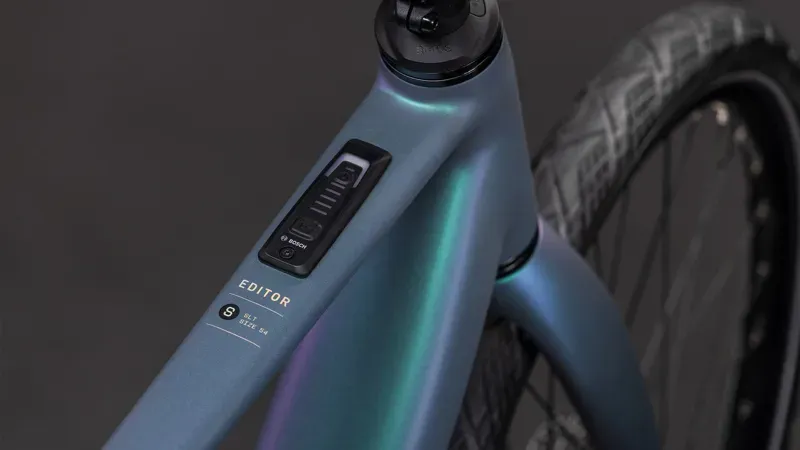 Cube Editor Hybrid SLT 400x City E-Bike in Smaragd Grey/Prism-2