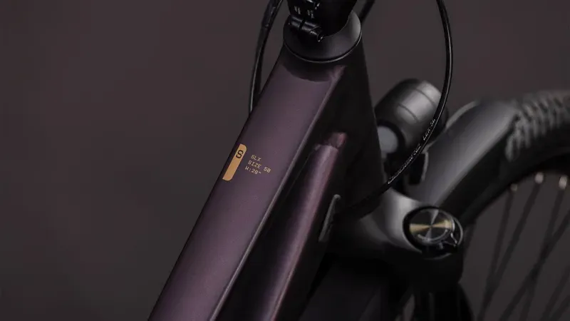 Cube Kathmandu SLX Hybrid Bike in Solar Eclipse/Gold-9