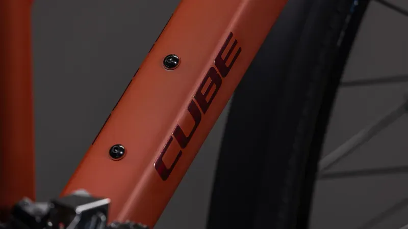 Cube Nulane Race FE Gravel Bike in Amber/Black-10