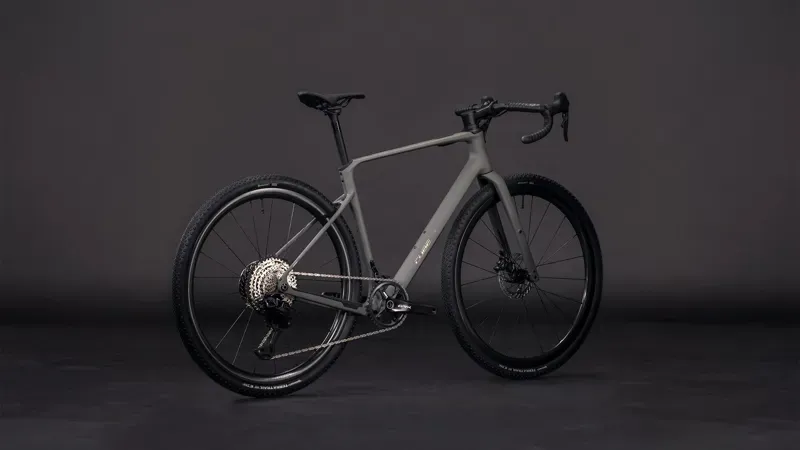 Cube Nuroad C:62 Ex Gravel Bike in Oldgrey/Prism-1