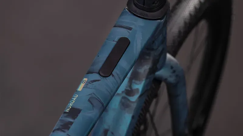 Cube Nuroad C:62 SLT Gravel Bike In Royal Green/Fume-2