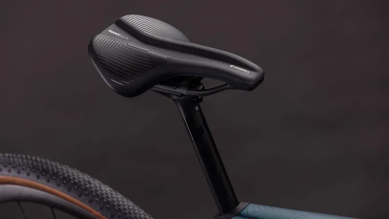 Cube Nuroad Hybrid C:62 SLT 400X E-Gravel Bike in Royal Green/Crisscross-6