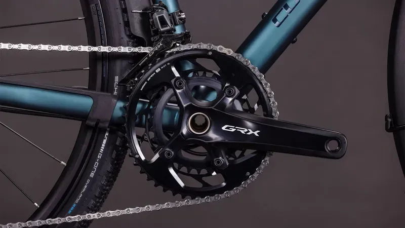 Cube Nuroad Race FE Gravel Bike in Royal GreenBlack-1