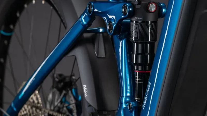 Cube Stereo Hybrid one22 Race 800 E-Hybrid Bike In Electric Blue/White-8