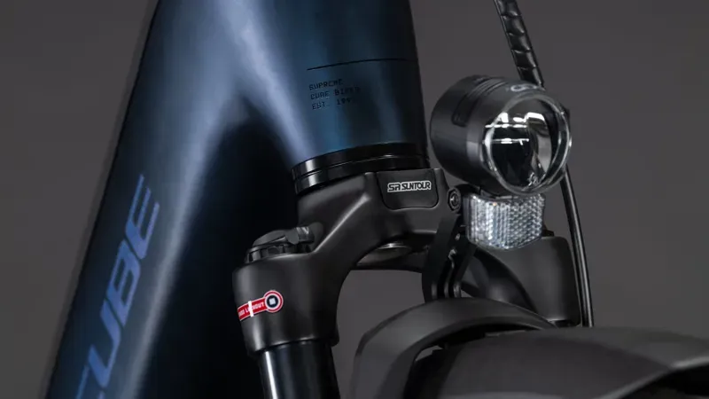 Cube Supreme Hybrid Deluxe One 600 eHybrid Bike in Indigo Blue-6