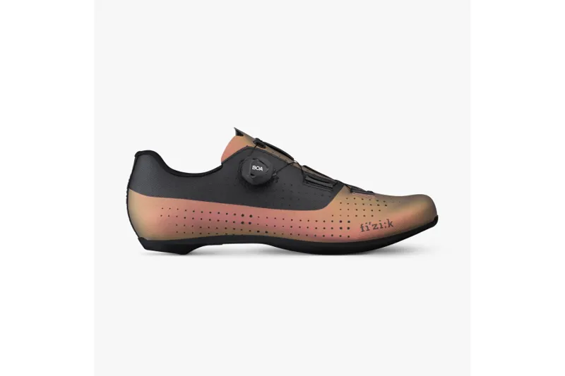 2020 Fizik R4 Tempo Overcurve Road Shoe in Iridescent Copper/Black
