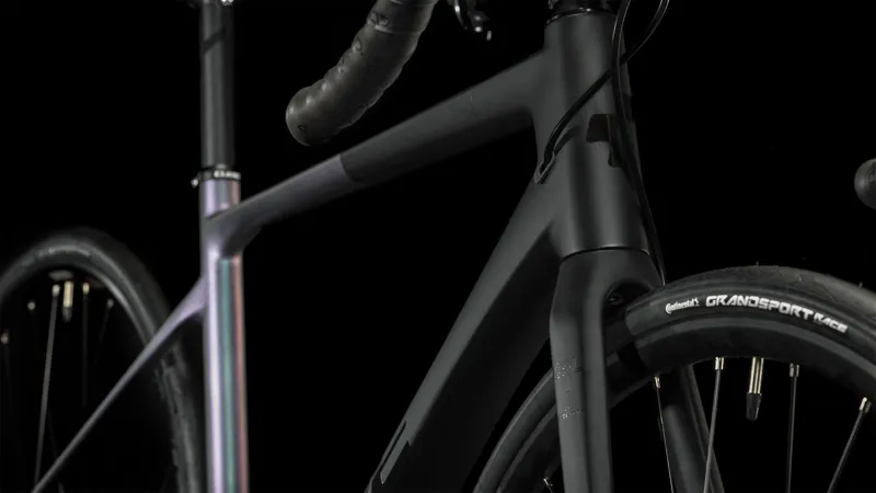 Cube Axial WS GTC SLX Road Bike in Switch Orchid and Carbon Black-3