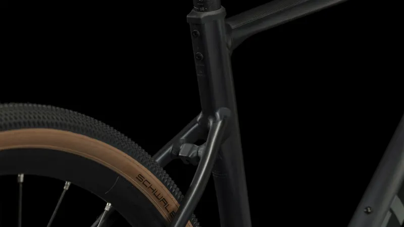 Cube Nuroad Pro Gravel Bike in MetalBlack and Grey Medium -2