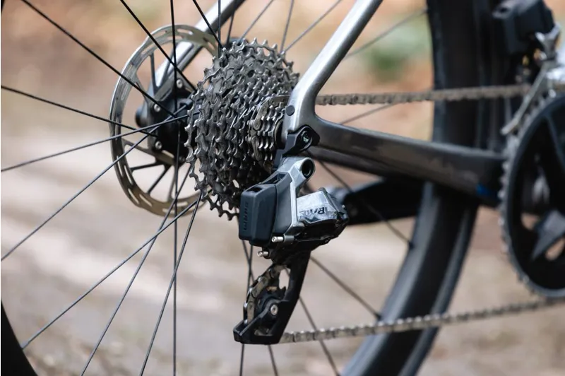 2022 Merida Scultura 7000 MY22 Road Bike in Grey-3