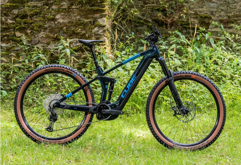 2024 Cube Stereo Hybrid 140 HPC SLX 750 eMountain Bike in Liquid Blue-8