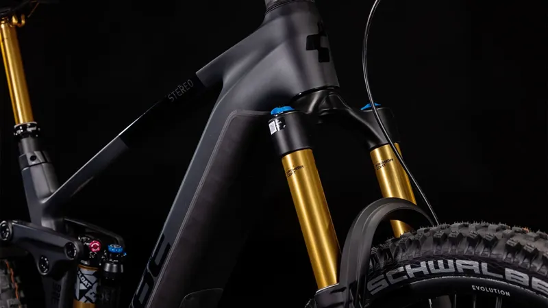 Cube Stereo Hybrid 140 HPC Actionteam 750 E-MTB in Carbon/Black-3