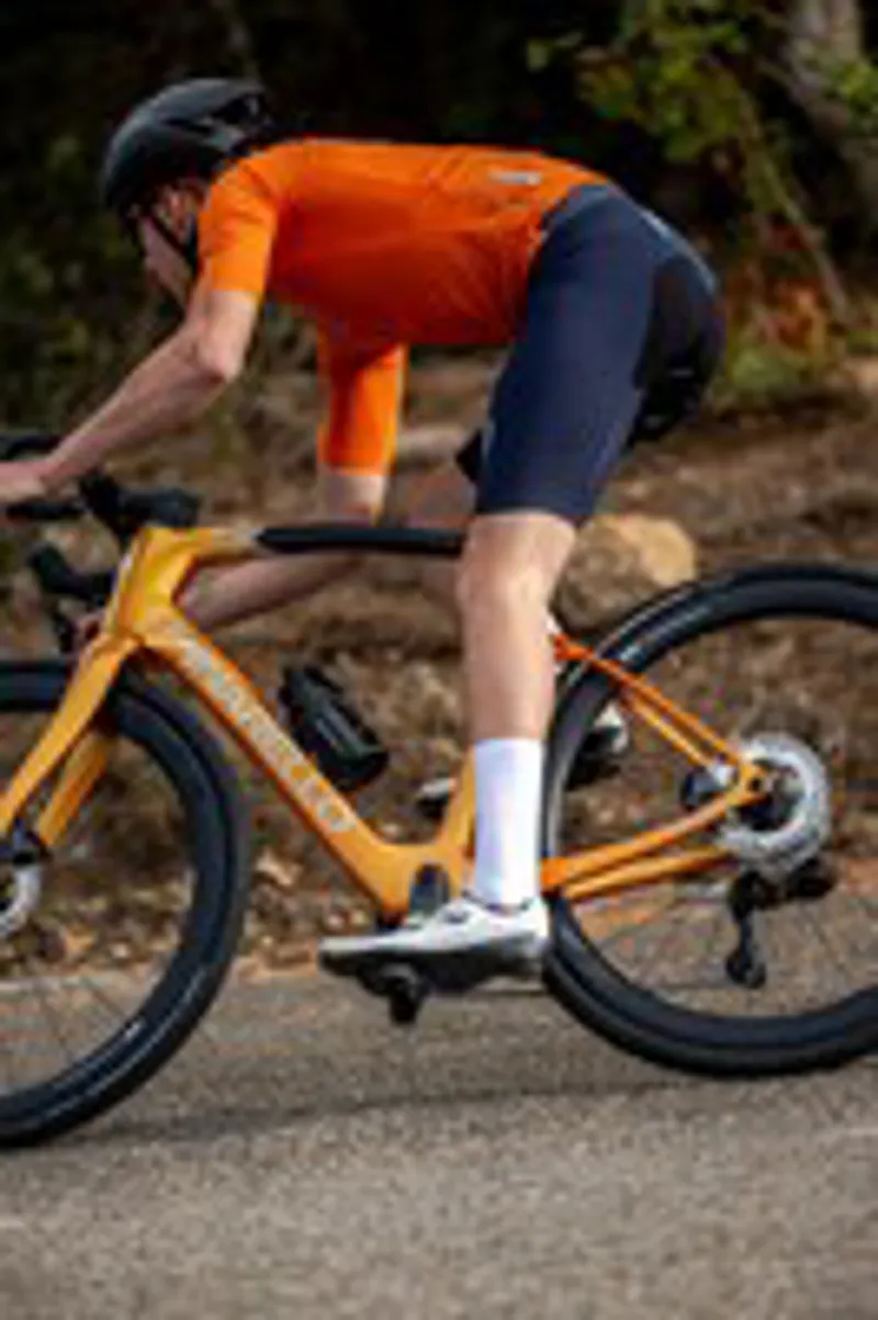 2027 Pinarello X3 Road Bike Shimano 105 Di2-8