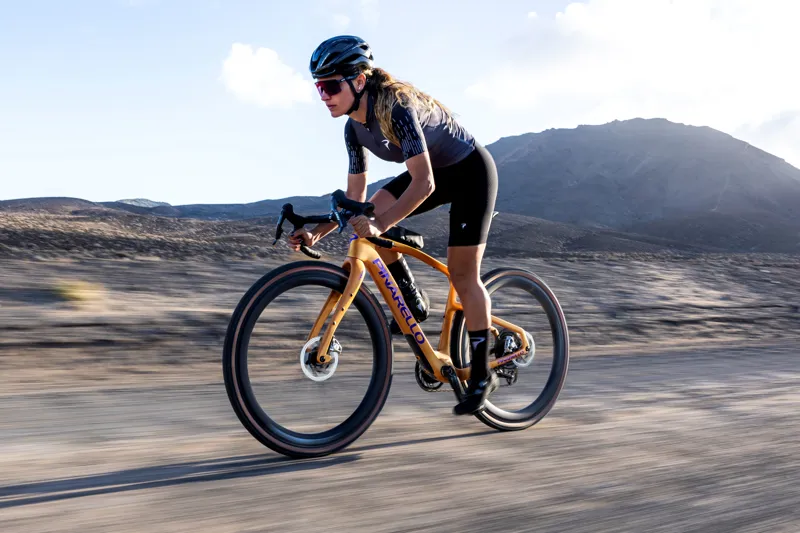 Pinarello Grevil F1 CH340 Shimano GRX 610 Gravel Bike in Comet Silver-7