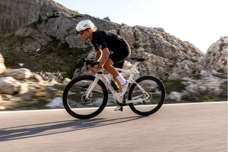 2027 Pinarello Dogma X Frame Kit Aqua Veil-7