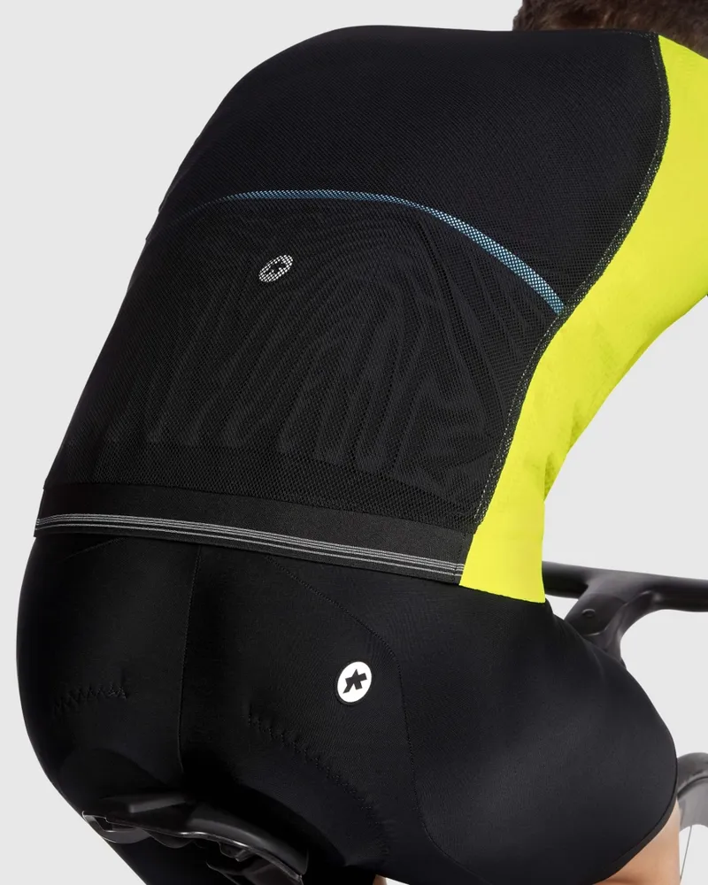 Assos Mille GTS Spring Fall Vest C2 Fluo Yellow-8