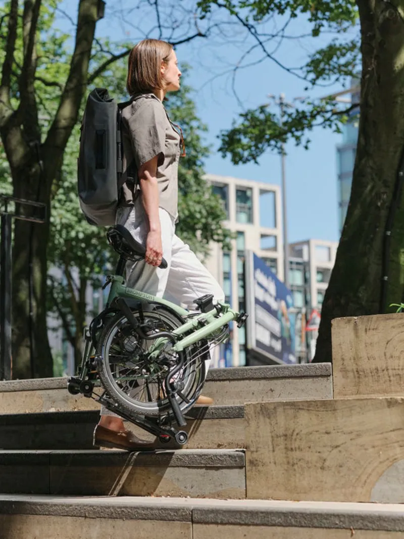 2024 Brompton C Line Folding Bike in Matcha Green-11