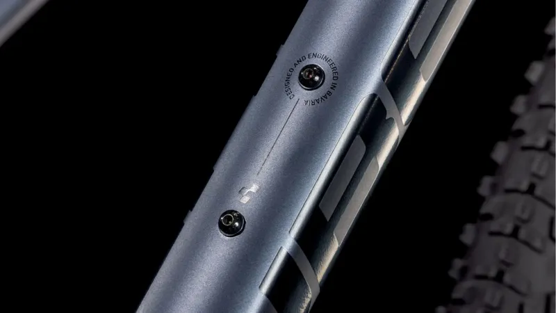 2025 Cube Attention Pro Mountain Bike in grey and black-2