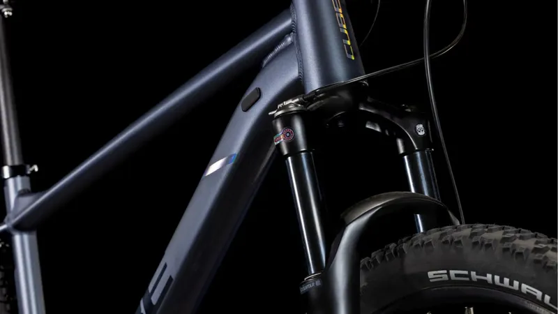 2025 Cube Attention Pro Mountain Bike in grey and black-4