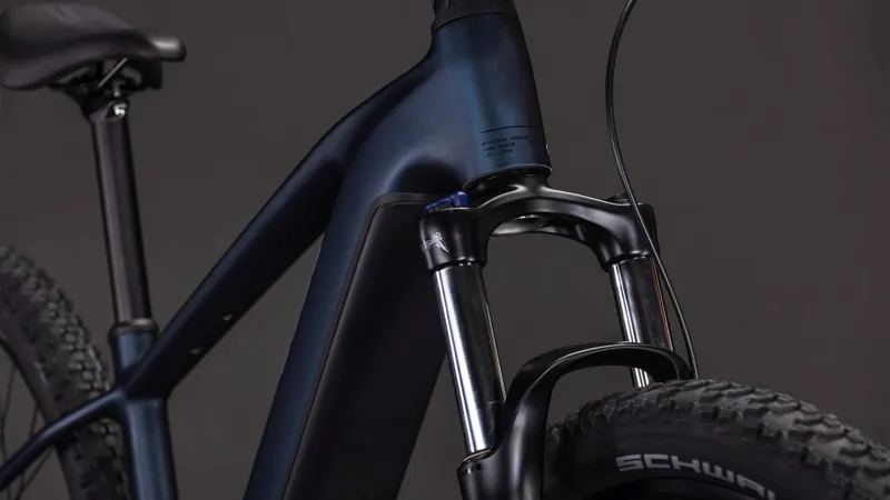 2026 Cube Reaction Hybrid Performance 600 in Indigoblue -4