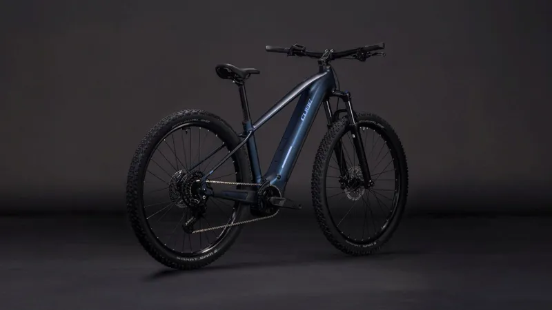 2026 Cube Reaction Hybrid Performance 600 in Indigoblue -5
