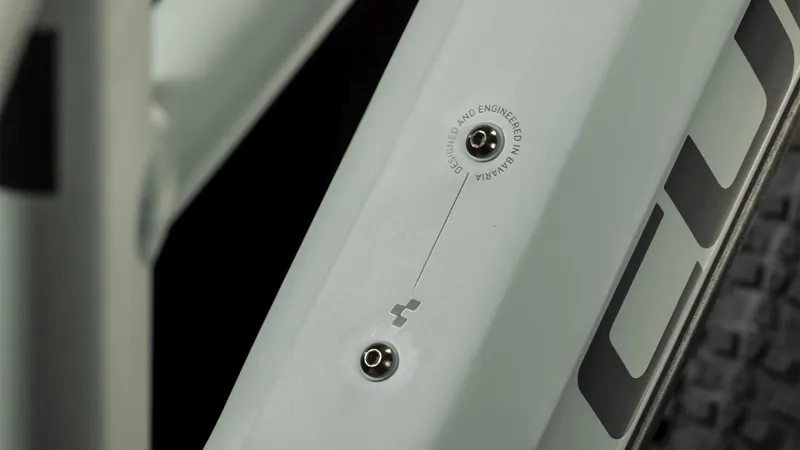 Cube Reaction Hybrid Perf 625 Electric Mountain Bike in Grey/Black-6