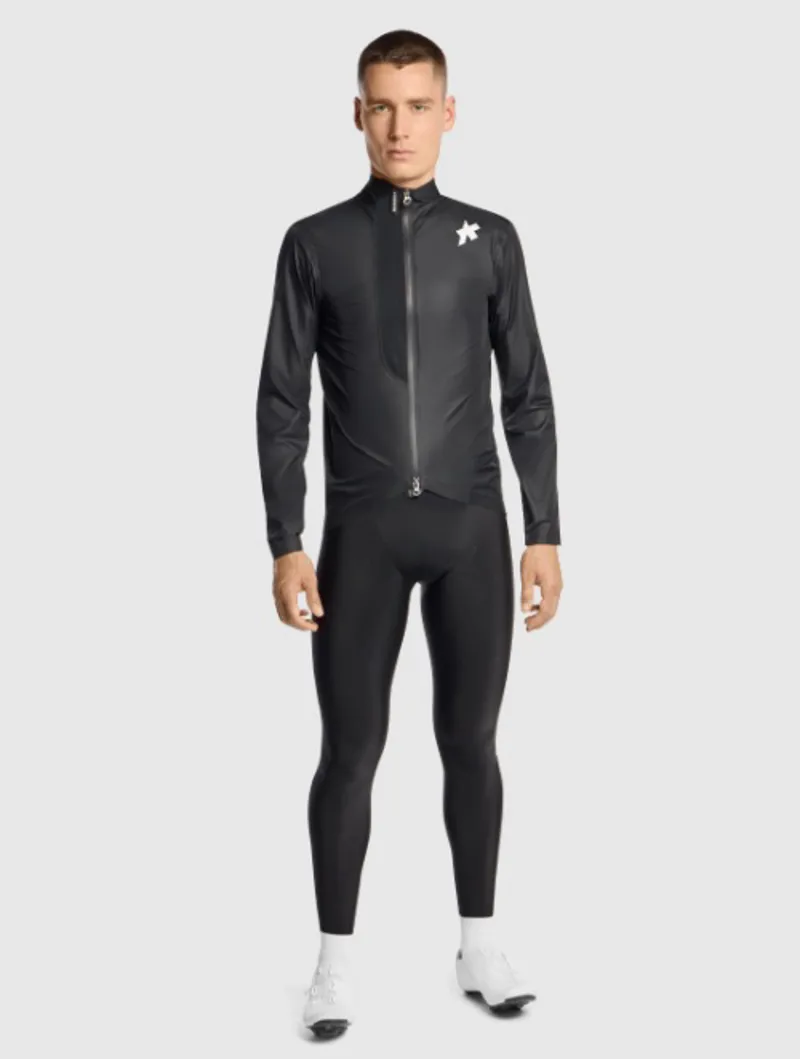 ASSOS EQUIPE RS SCHLOSSHUND RAIN JACKET S11 BLACK SERIES-5