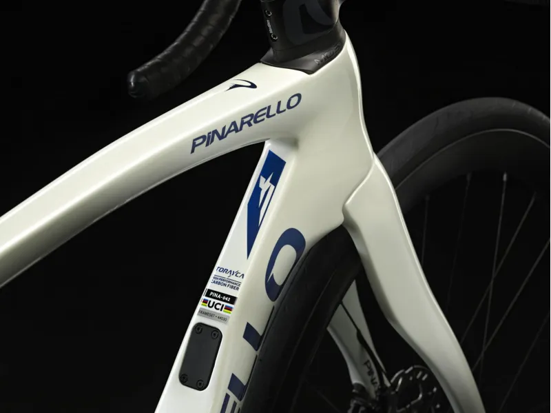 Pinarello F5 Disc 105 di2 Road Bike Furious White-2