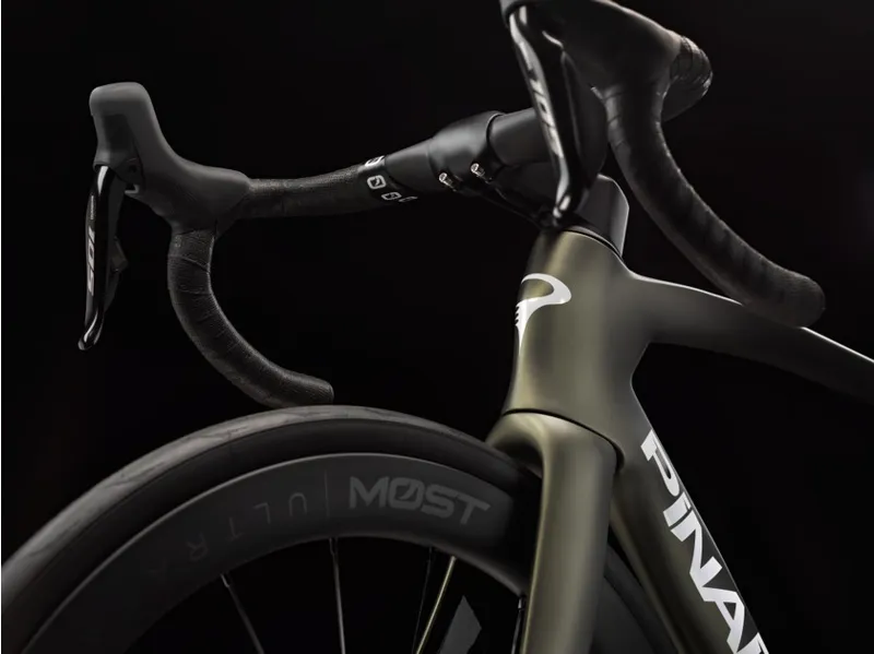 2026 Pinarello F5 Etna Black Matt 105 di2-8