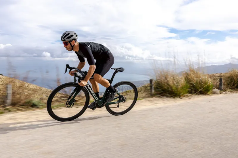 2024 Pinarello F7 Disc Carbon Road Bike Ultegra Di2 Furious Black -7