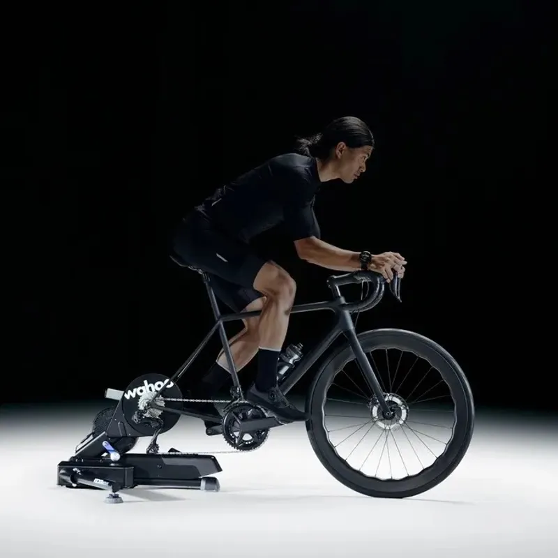 Wahoo Kickr Move Smart Trainer-1
