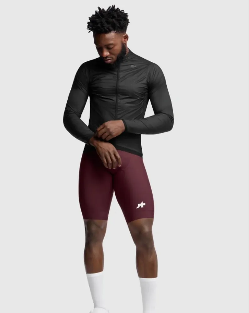 Assos Mille GT Wind Jacket S11 Black Series-1