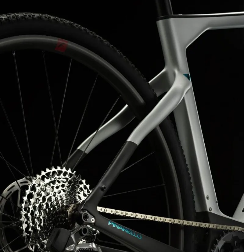 Pinarello Nytro E5 Gravel Bike SRAM Rival AXS Saturn Silver-5