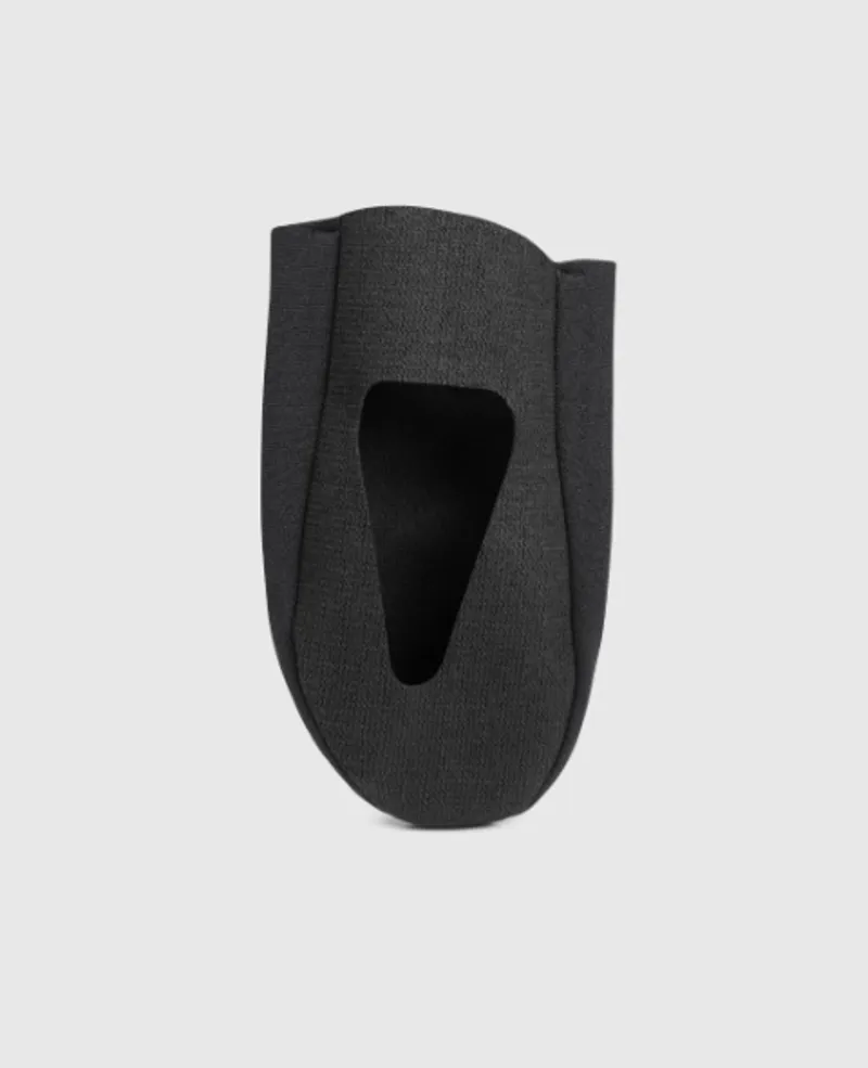 Assos Spring Fall Toe Covers P1 Black Series-1