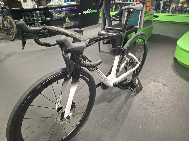 2025 Pinarello F7 Disc Ultegra Di2 Lunar White  EX DEMO-7