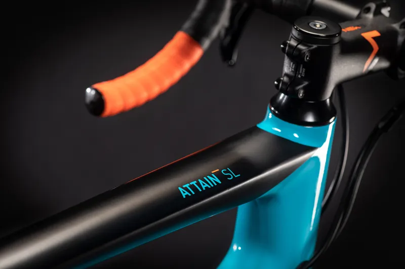 2021 Cube Attain GTC SL Road Bike in Blue and Black-4