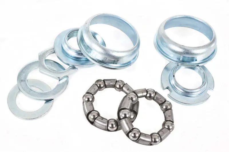 Bottom Bracket bearings and cups for kids bikes