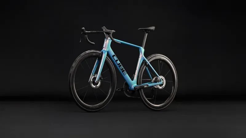 Cube Agree C:62 Pro Road Bike in Dream/Black-4